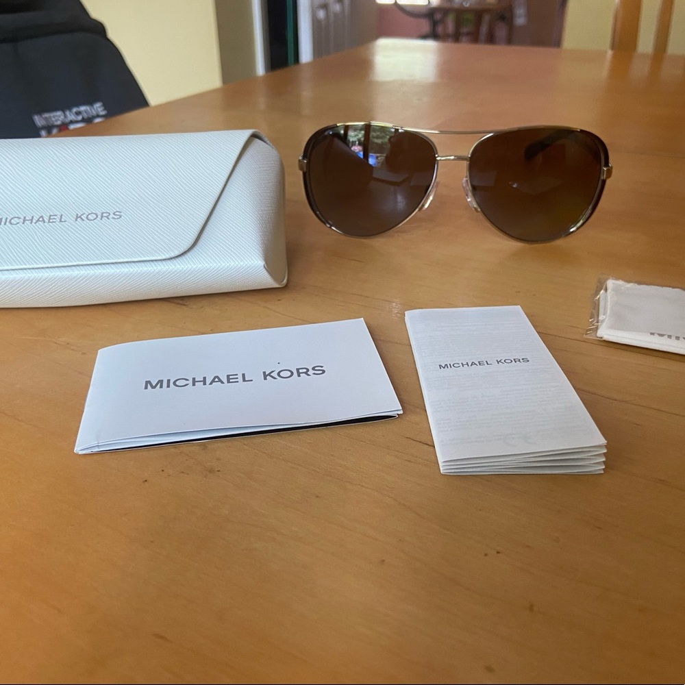 Michael Kors Chelsea Sunglasses (brown/gold) - Picture 2 of 6
